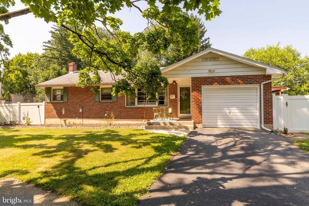 3076 WESTMINSTER ROAD, BETHLEHEM, PA 18017