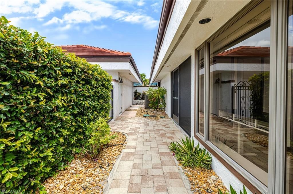 5424 Harbour Castle Dr , Fort Myers, FL 33907 Photo