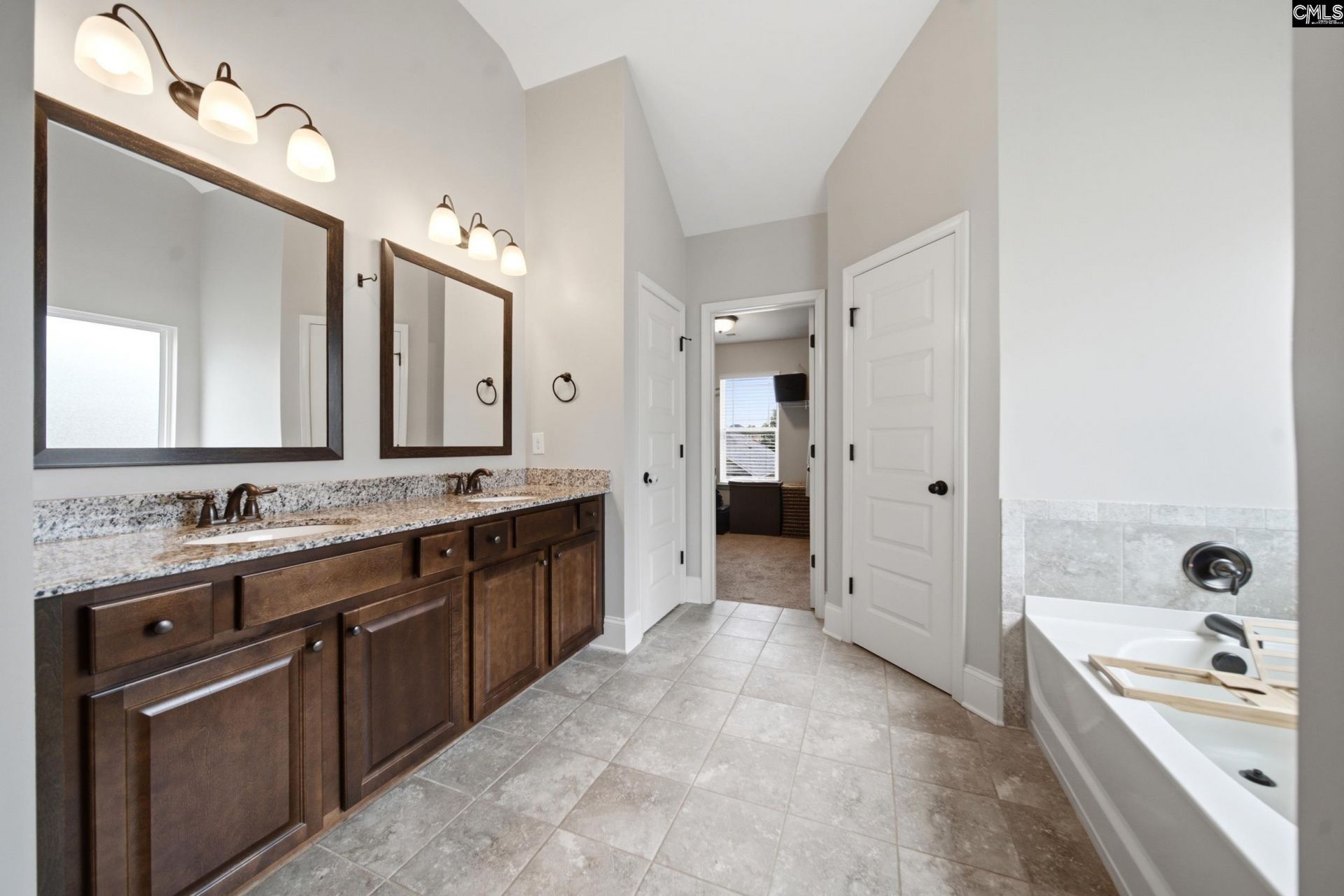 309 Grey Oaks Court Photo 35