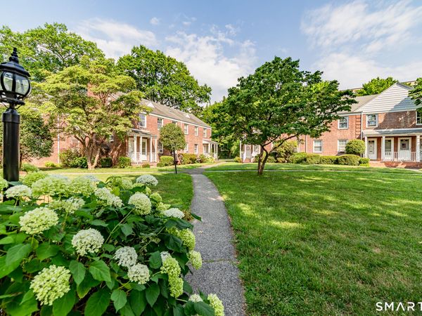 2475 Summer, Unit 1M, Stamford, CT 06905
