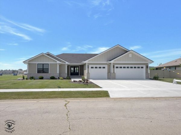 974 Tall Grass Lane , Manteno, IL 60950