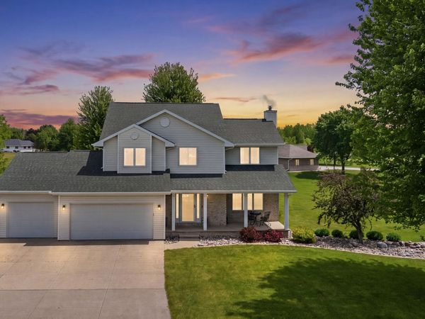 N2244 Nicole Ct, Vandenbroek, WI 54130
