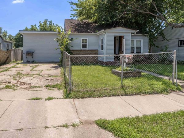 3518 Blackstone Avenue, ROCKFORD, IL 61101