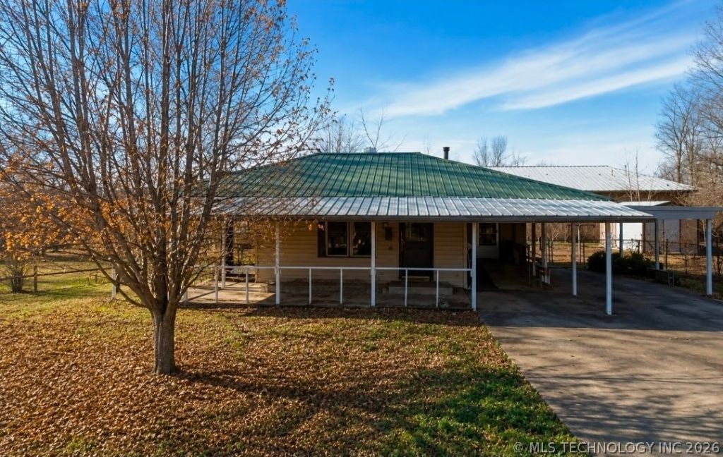18 S 5th Street , Stilwell, OK 74960 Main Photo