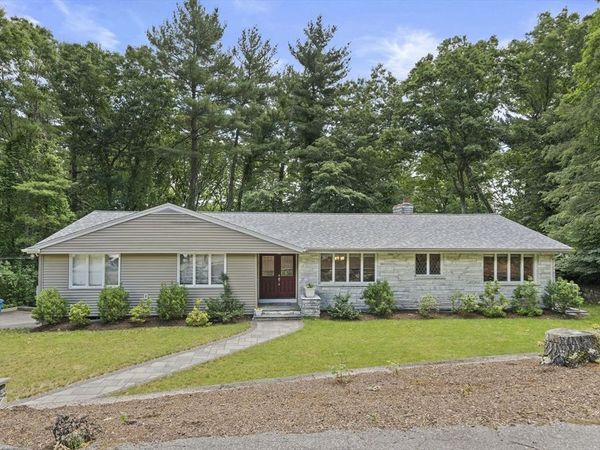 41 Algonquin Rd, Canton, MA 02021