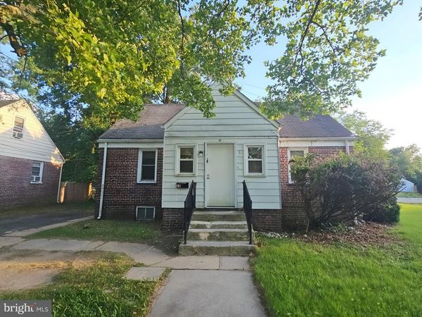 18 REGIONAL DRIVE, CARNEYS POINT, NJ 08069