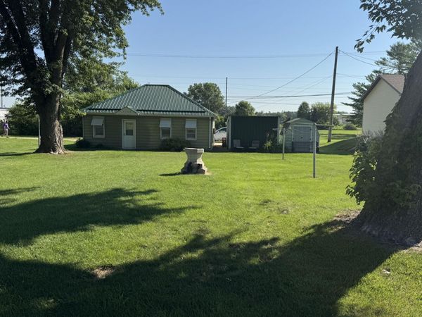 1126 SE 2nd Avenue, Dyersville, IA 52040