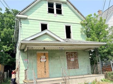 1210 19th Street , Niagara Falls, NY 14301
