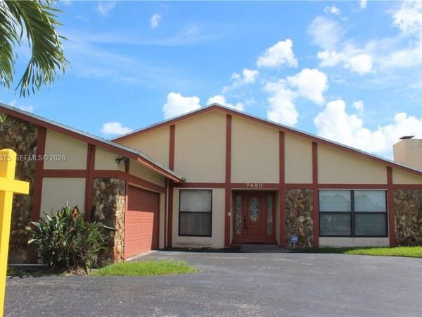 7480 NW 37th Ct , Lauderhill, FL 33319