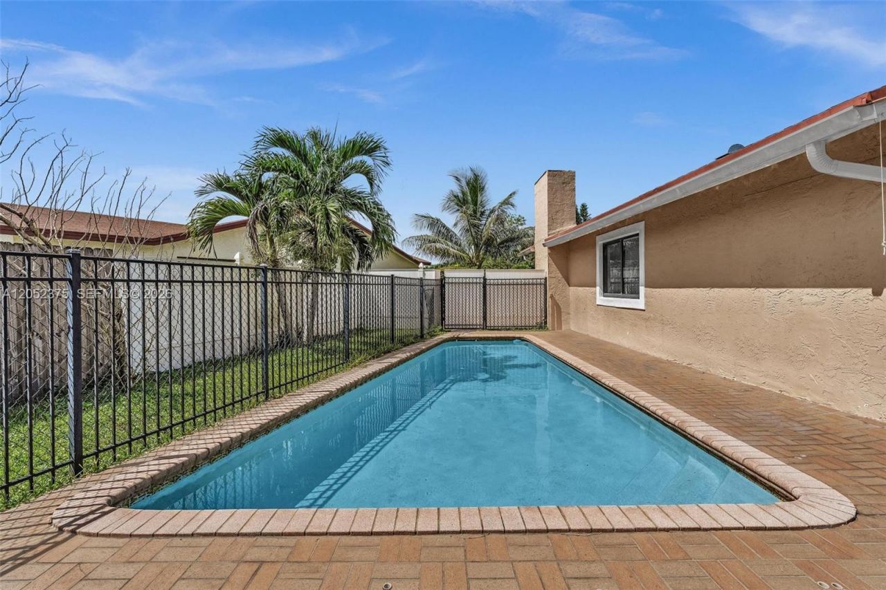 7480 NW 37th Ct, Lauderhill, FL 33319 Photo