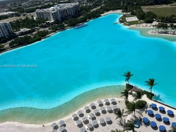 2411 Laguna circle, Unit 1509, Miami, FL 33181