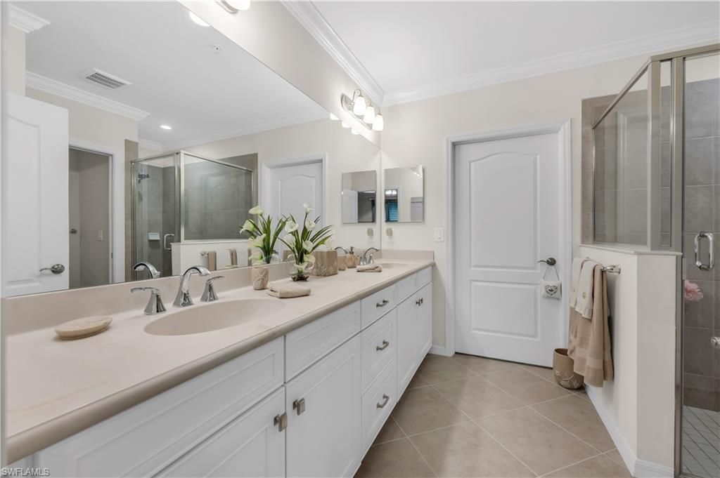 6959 Avalon Cir , Unit 1702, Naples, FL 34112 Photo