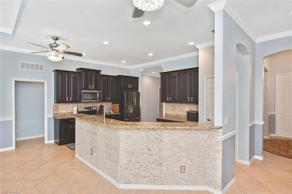 2549 Ashbury Cir, Cape Coral, FL 33991 Photo