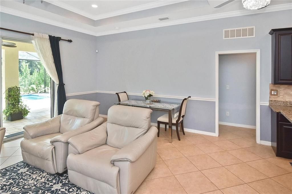 2549 Ashbury Cir, Cape Coral, FL 33991 Photo