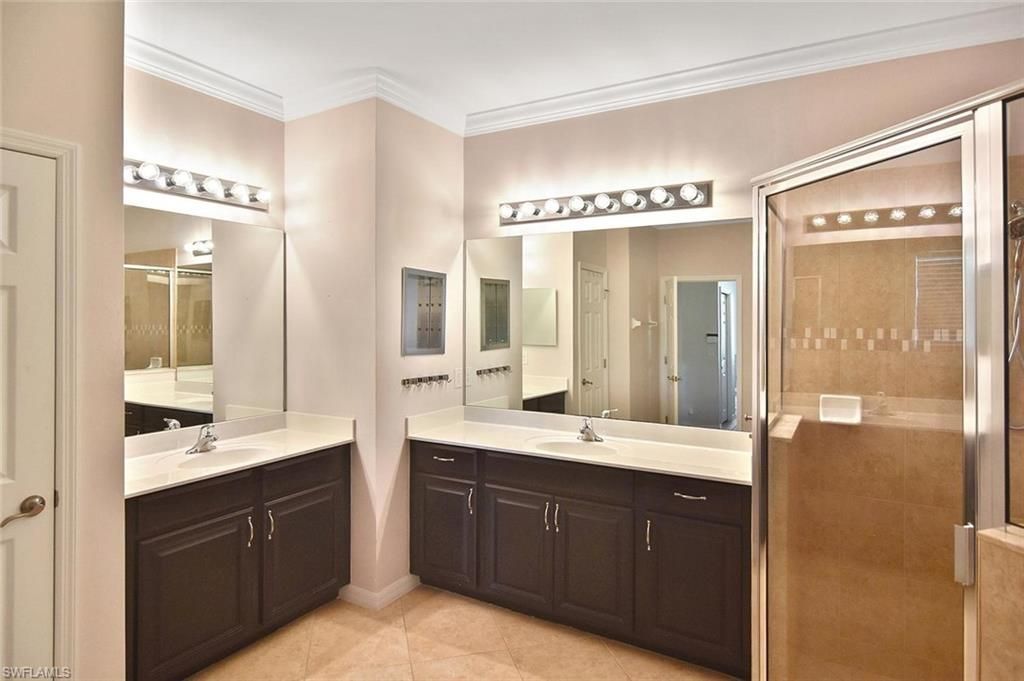 2549 Ashbury Cir, Cape Coral, FL 33991 Photo