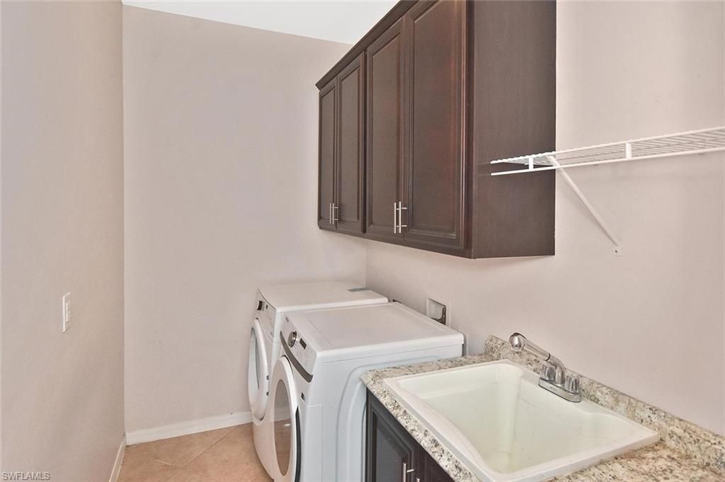 2549 Ashbury Cir, Cape Coral, FL 33991 Photo