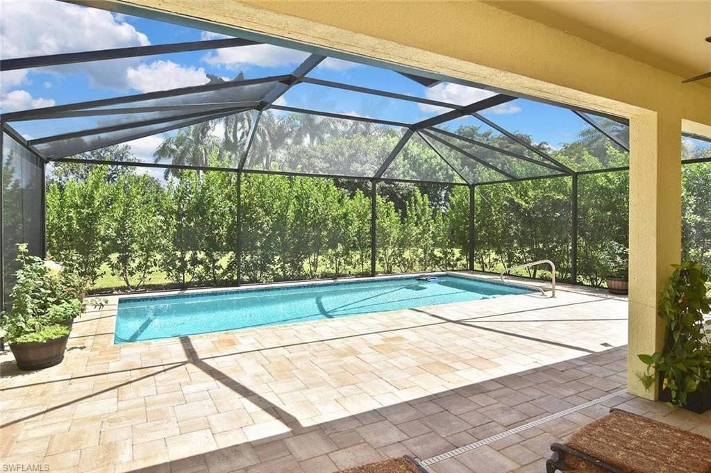 2549 Ashbury Cir, Cape Coral, FL 33991 Photo