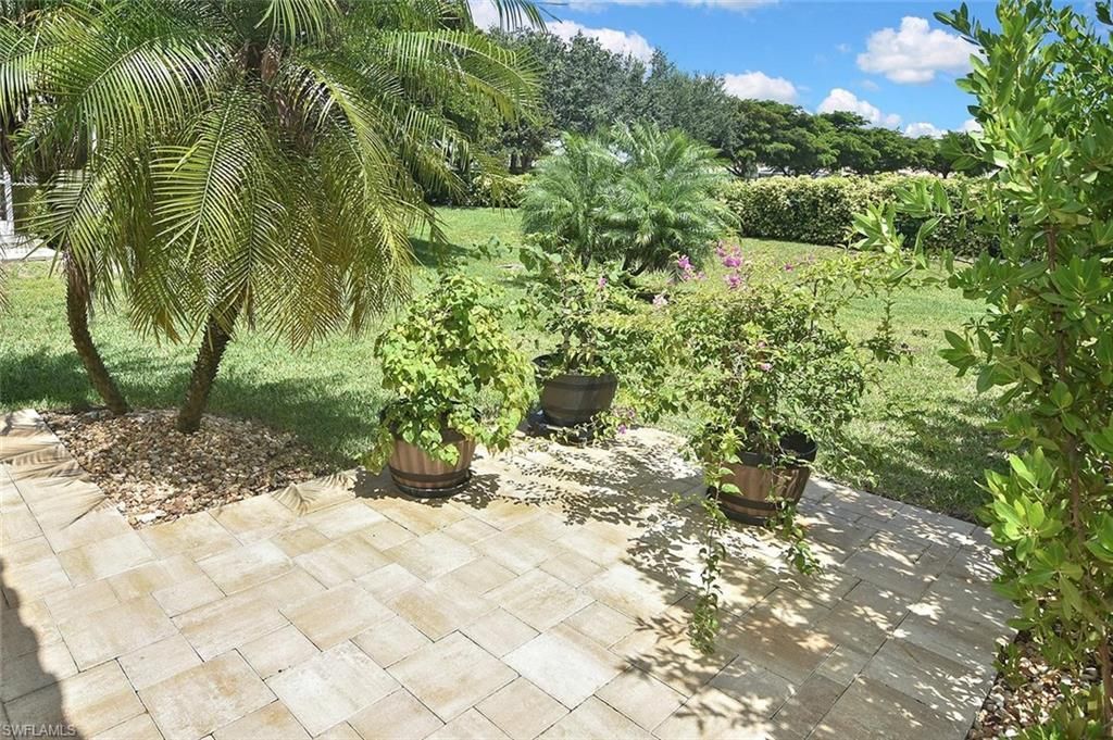 2549 Ashbury Cir, Cape Coral, FL 33991 Photo
