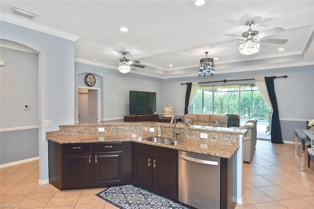 2549 Ashbury Cir, Cape Coral, FL 33991 Photo