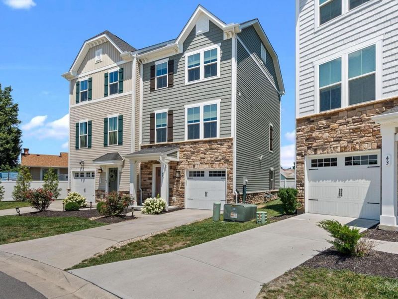 44 Wentworth Lane, Deer Park, OH 45236 Photo 3