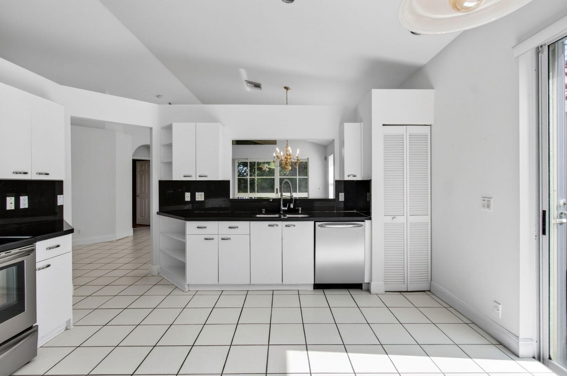 5225 Brookview Drive, Boynton Beach, FL 33437 Photo
