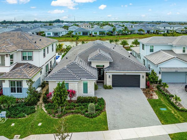 12272 Waterstone Circle, Palm Beach Gardens, FL 33412