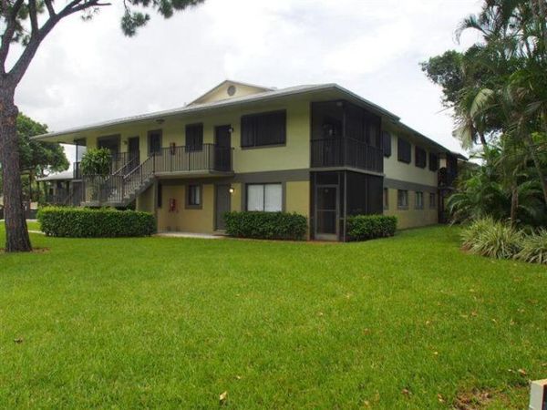 632 Trace Circle, Unit 102, Deerfield Beach, FL 33441