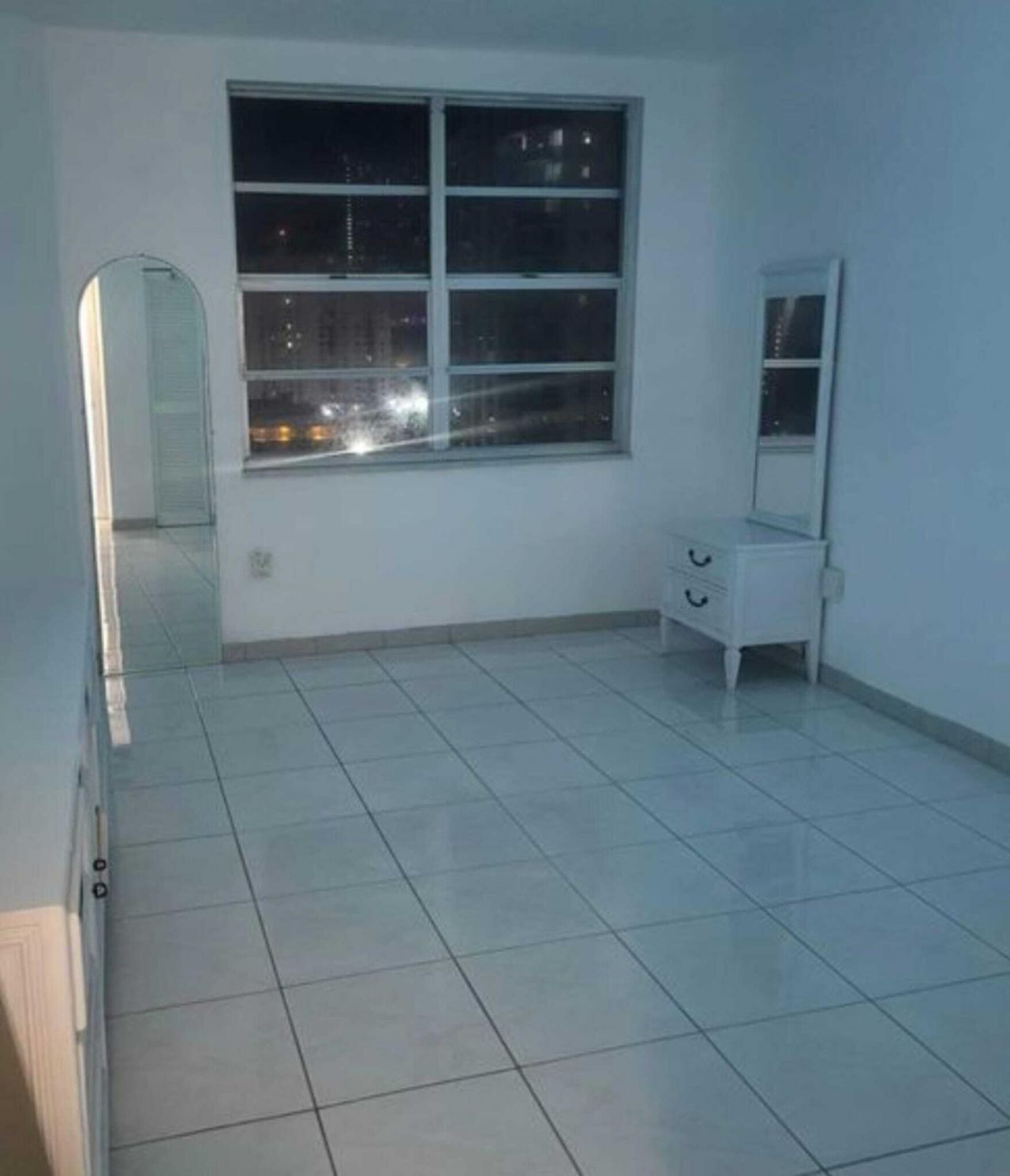 1965 S Ocean Drive, Unit 9Q, Hallandale Beach, FL 33009 Photo