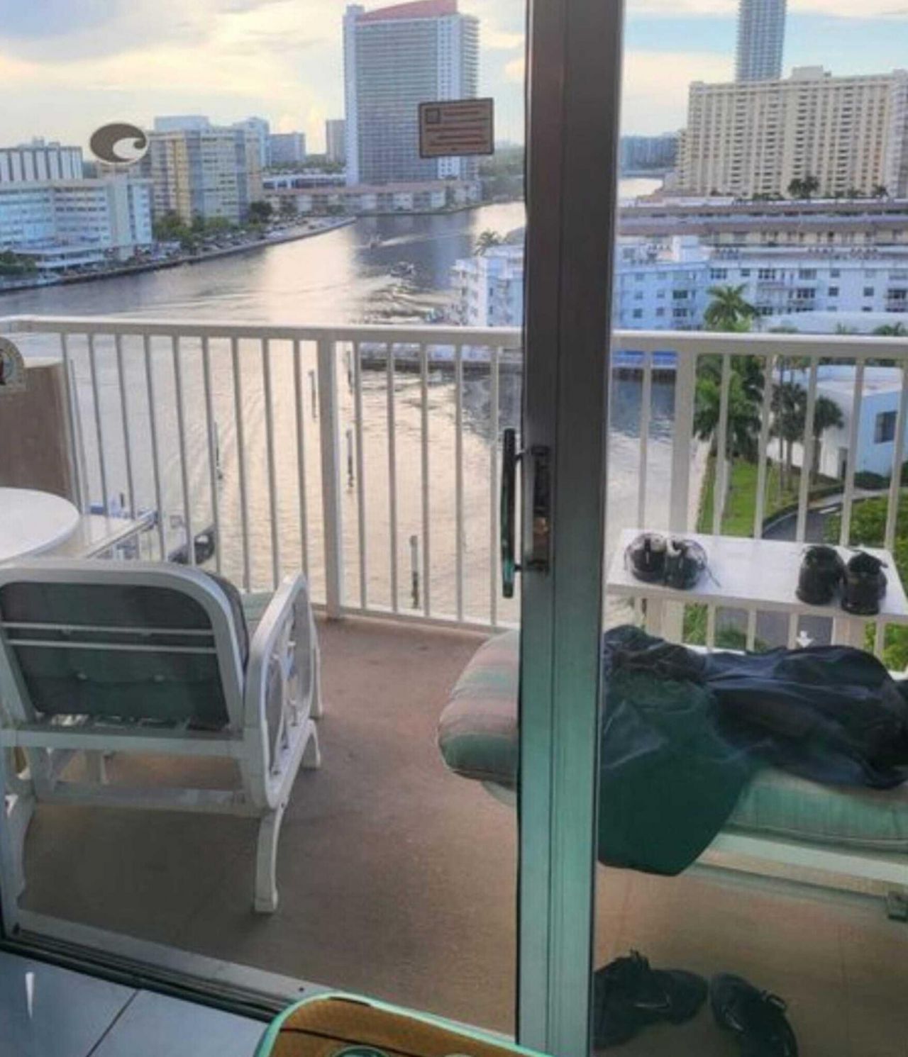 1965 S Ocean Drive, Unit 9Q, Hallandale Beach, FL 33009 Photo