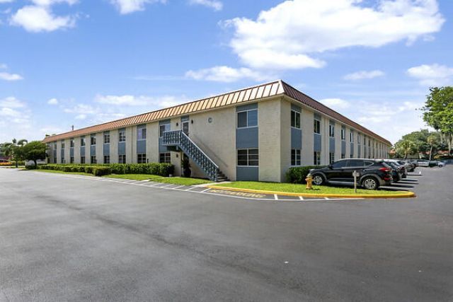 9 NE 19th Court, Unit C216, Wilton Manors, FL 33305 Photo
