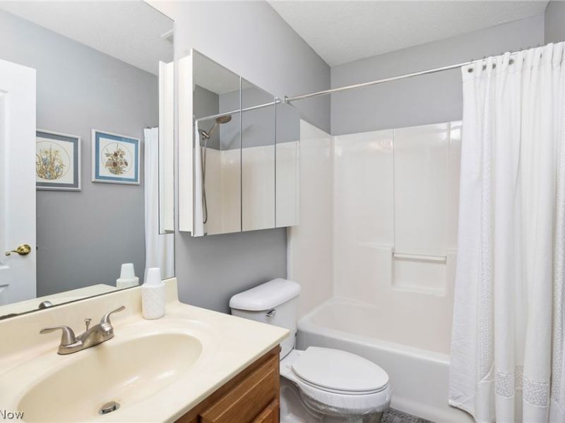 760 Renee Drive, Wadsworth, OH 44281 Photo 22