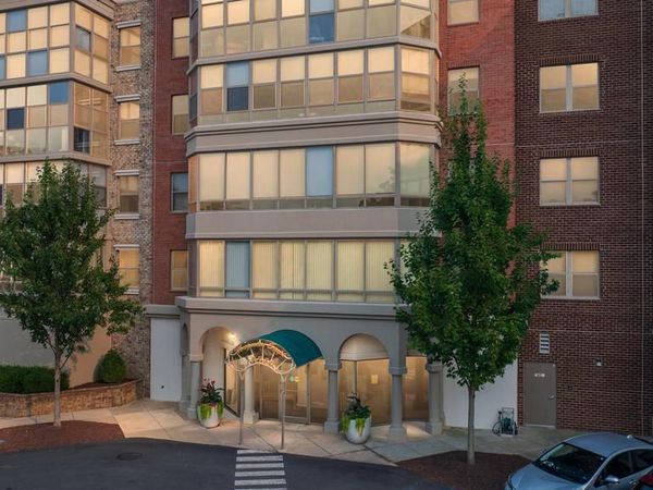 19370 MAGNOLIA GROVE SQUARE, Unit L04, LEESBURG, VA 20176