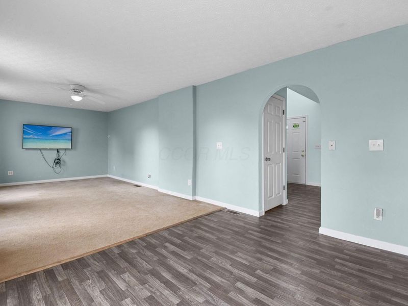1049 Legacy Lane, Pataskala, OH 43062 Photo 10
