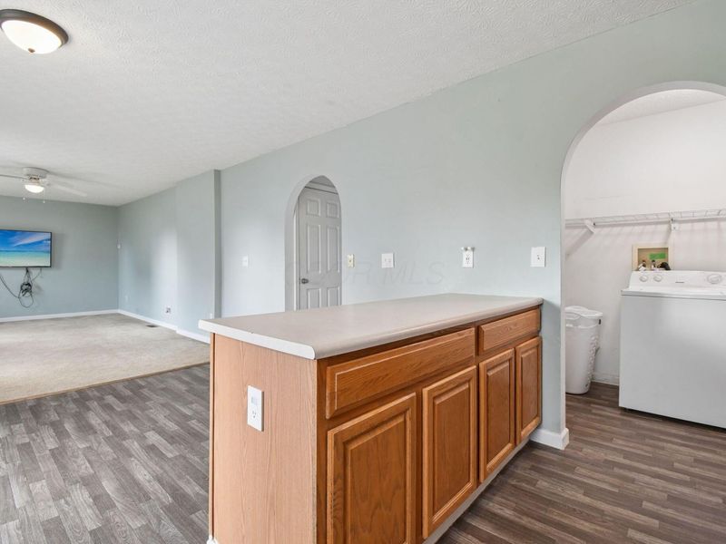 1049 Legacy Lane, Pataskala, OH 43062 Photo 14