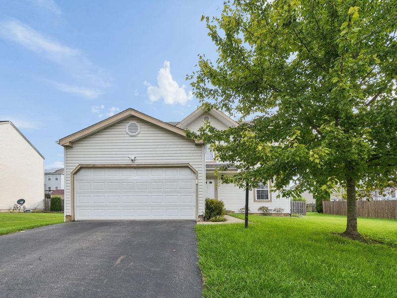 1049 Legacy Lane, Pataskala, OH 43062 Photo 3