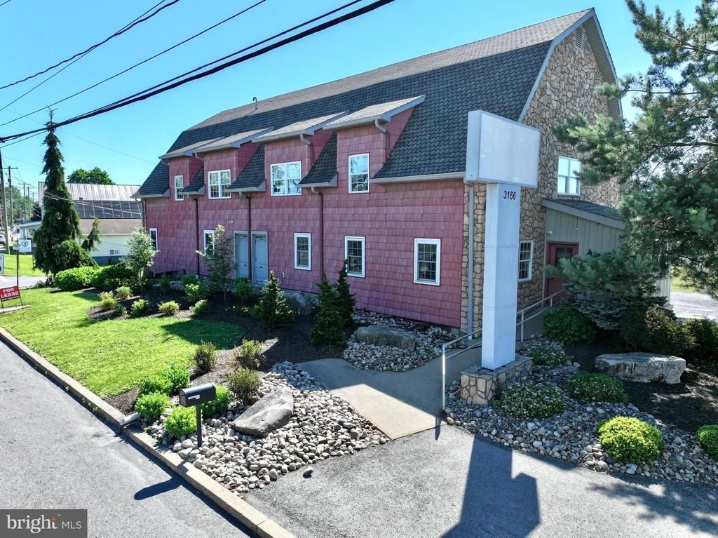 3166 N OLD TRAIL , SHAMOKIN DAM, PA 17876