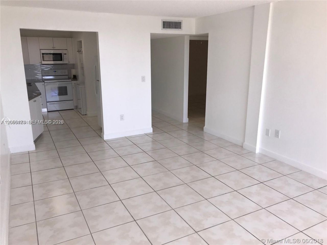 10000 NW 80th Ct, Unit 2456, Hialeah Gardens, FL 33016 Photo