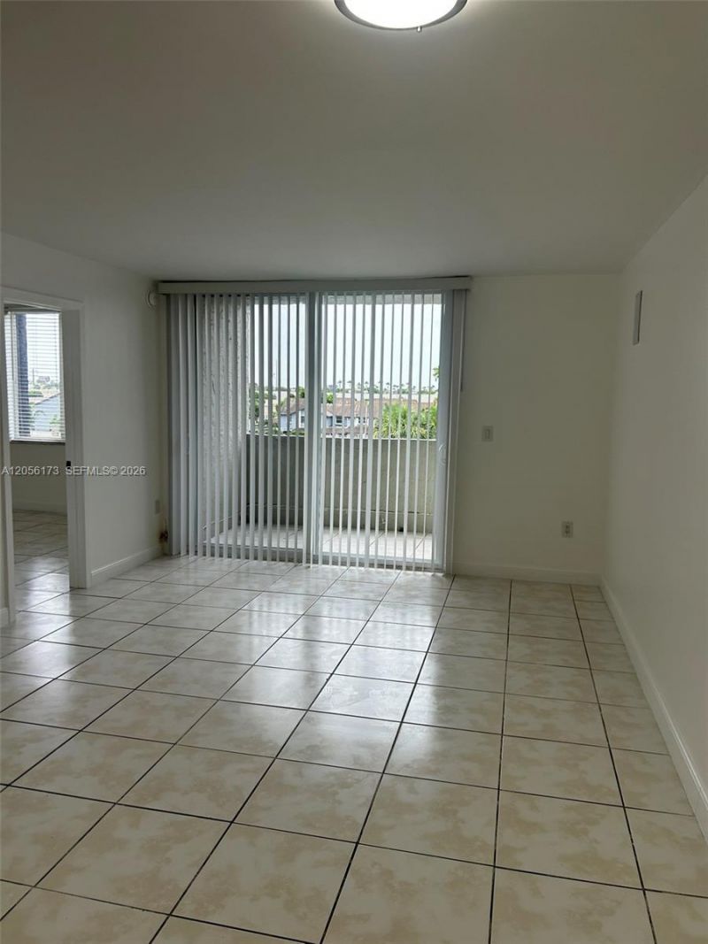10000 NW 80th Ct, Unit 2456, Hialeah Gardens, FL 33016 Photo