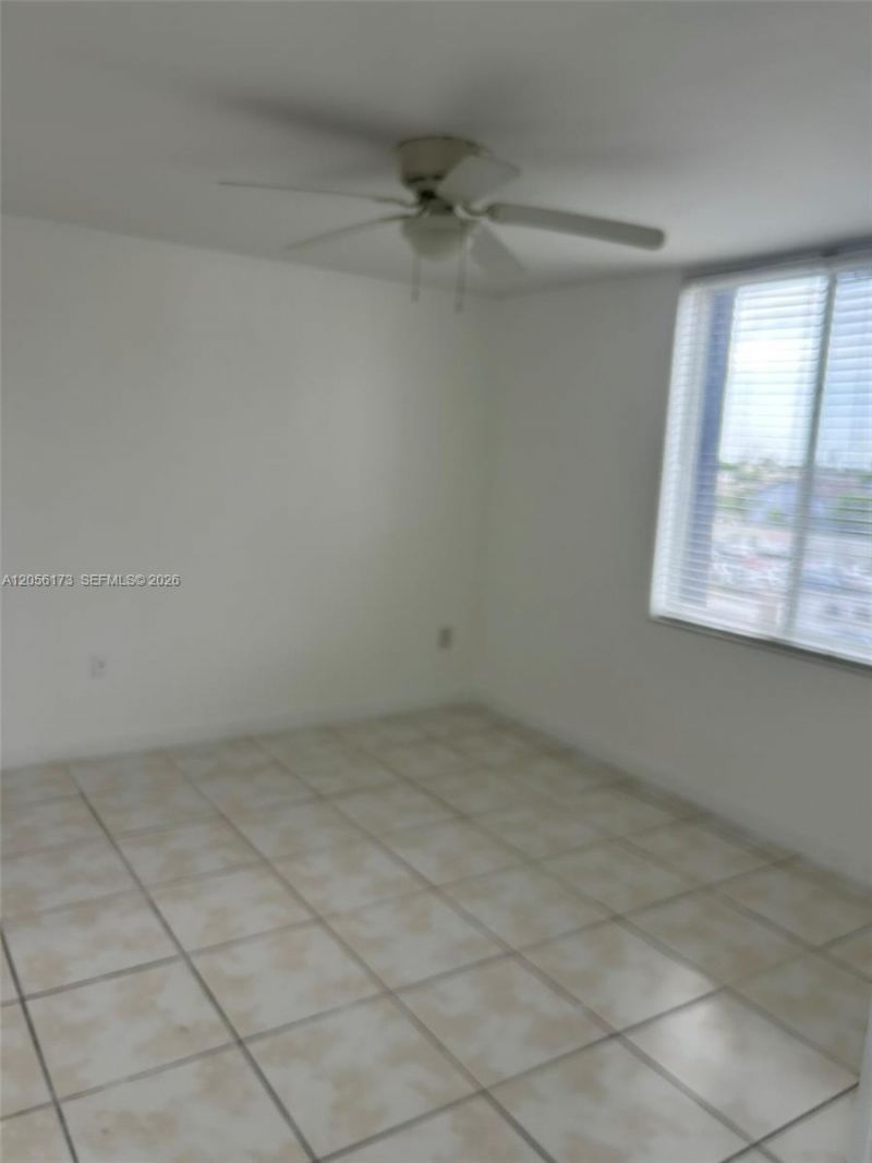 10000 NW 80th Ct, Unit 2456, Hialeah Gardens, FL 33016 Photo