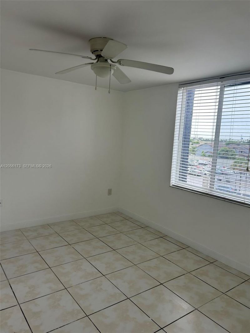 10000 NW 80th Ct, Unit 2456, Hialeah Gardens, FL 33016 Photo