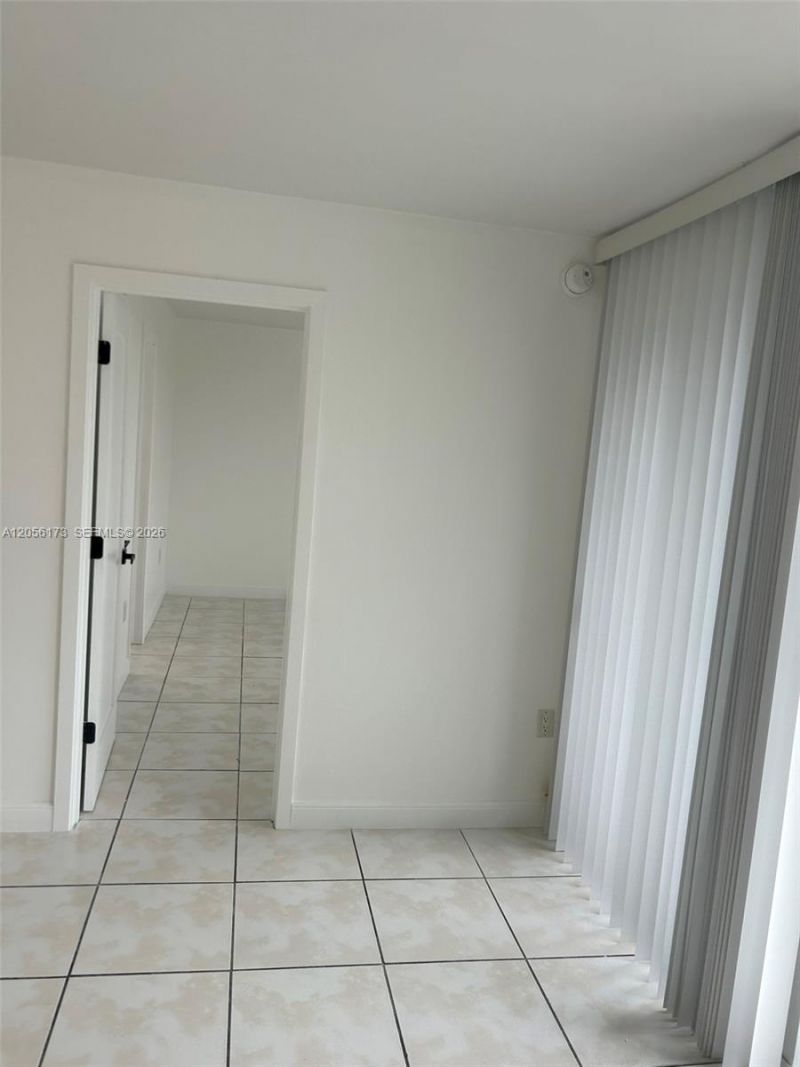 10000 NW 80th Ct, Unit 2456, Hialeah Gardens, FL 33016 Photo