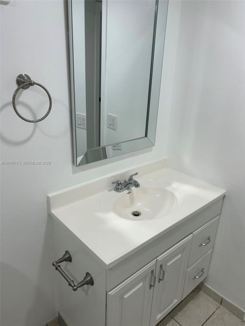 10000 NW 80th Ct, Unit 2456, Hialeah Gardens, FL 33016 Photo