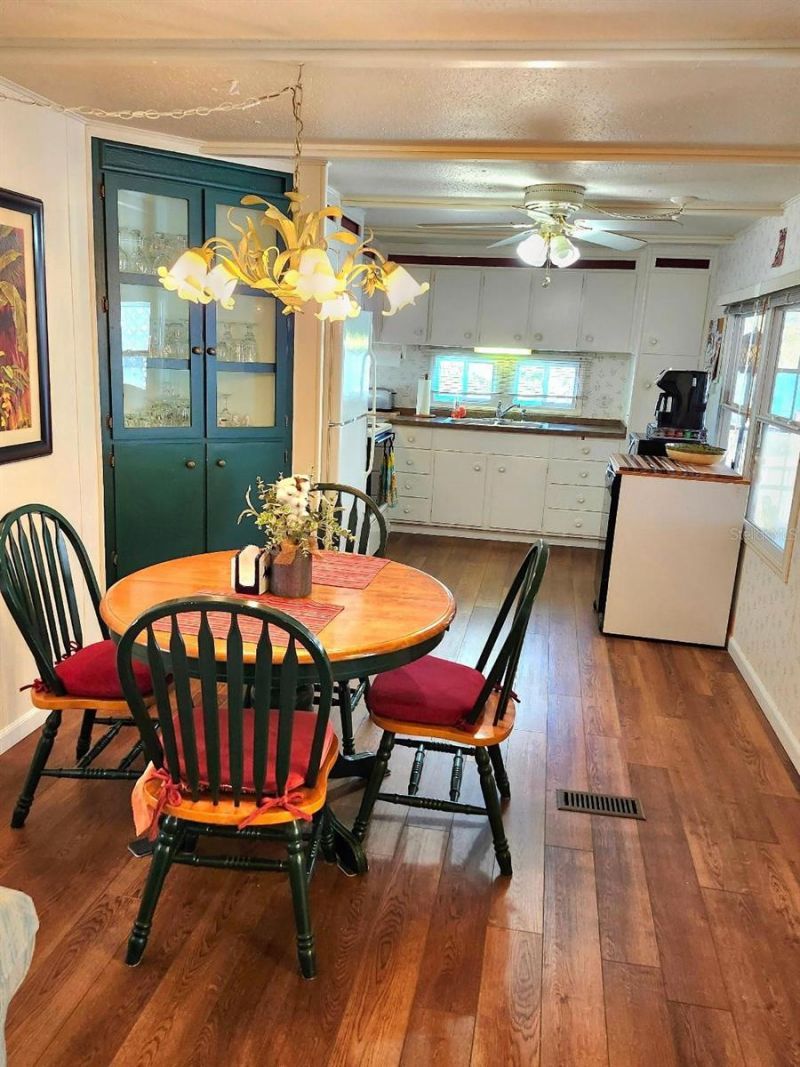 1715 Illinois Avenue , Bradenton, FL 34207 Photo