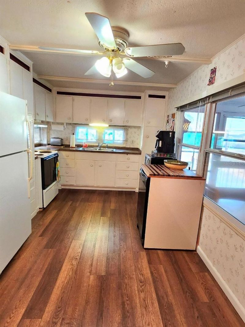 1715 Illinois Avenue , Bradenton, FL 34207 Photo
