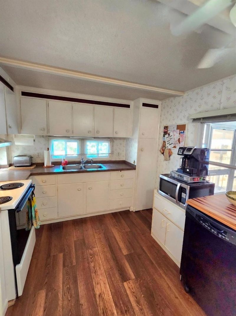 1715 Illinois Avenue , Bradenton, FL 34207 Photo