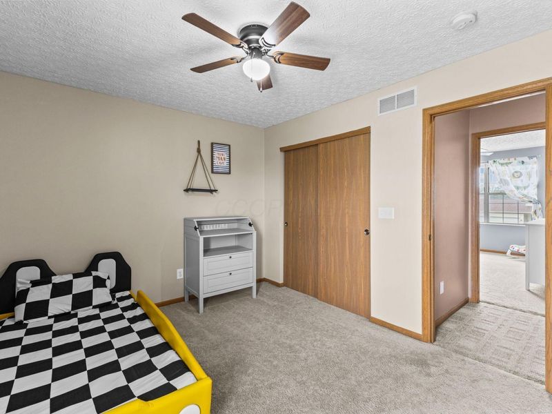 1098 Wesley Drive, London, OH 43140 Photo 11
