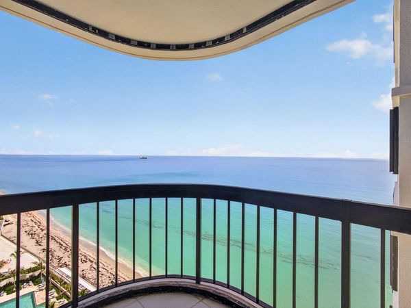5380 N OCEAN Drive, Unit 19F, Singer Island, FL 33404