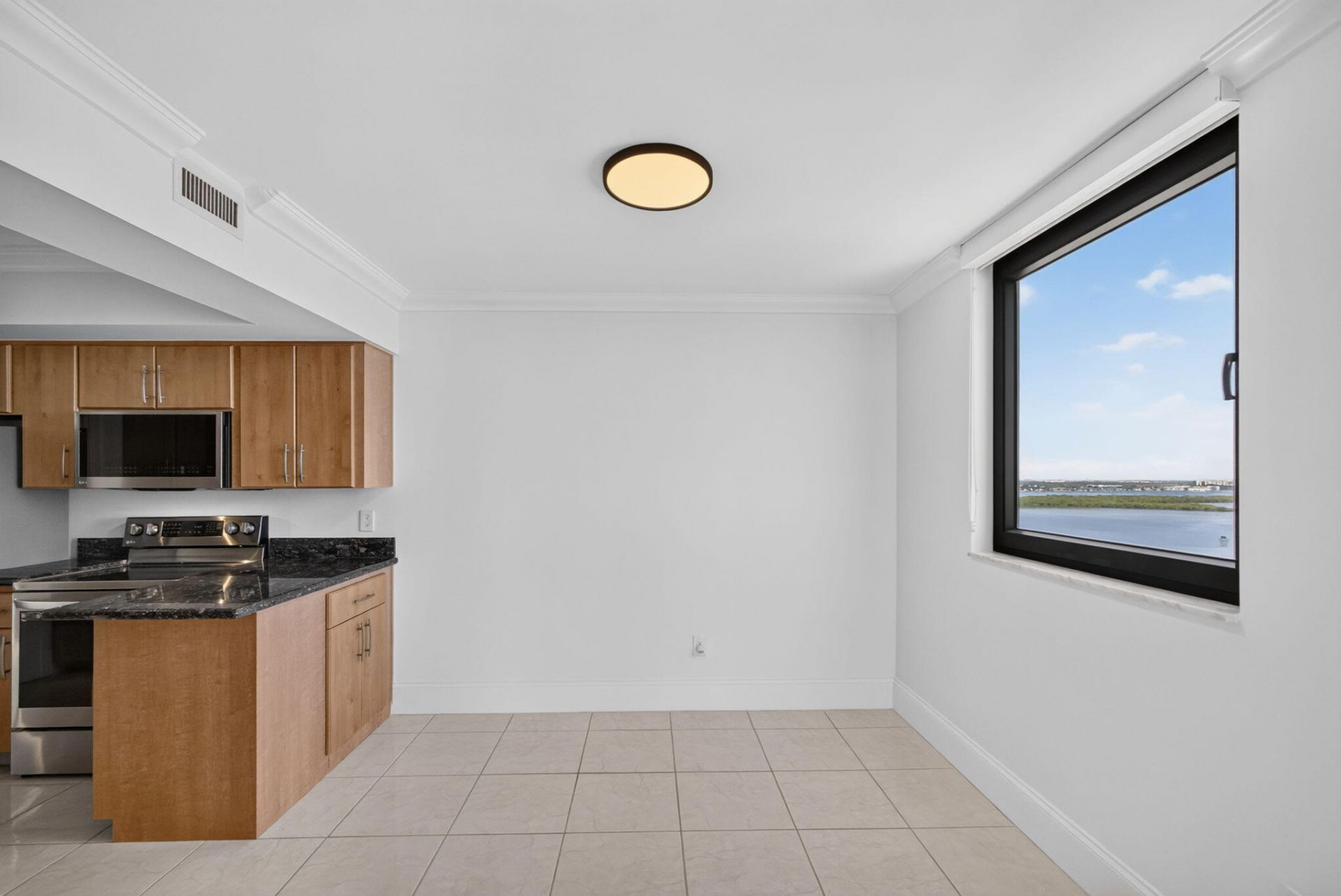 5380 N Ocean Drive, Unit 19F, Singer Island, FL 33404 Photo
