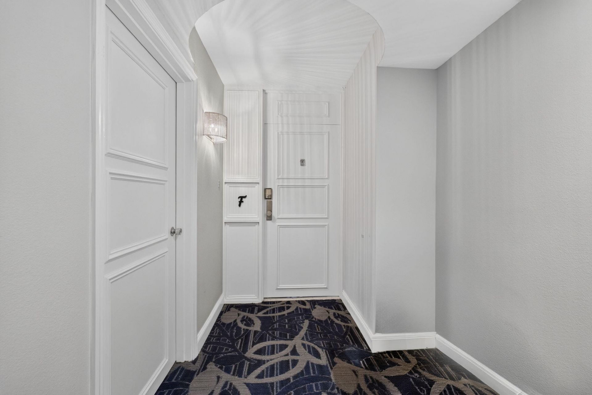 5380 N Ocean Drive, Unit 19F, Singer Island, FL 33404 Photo