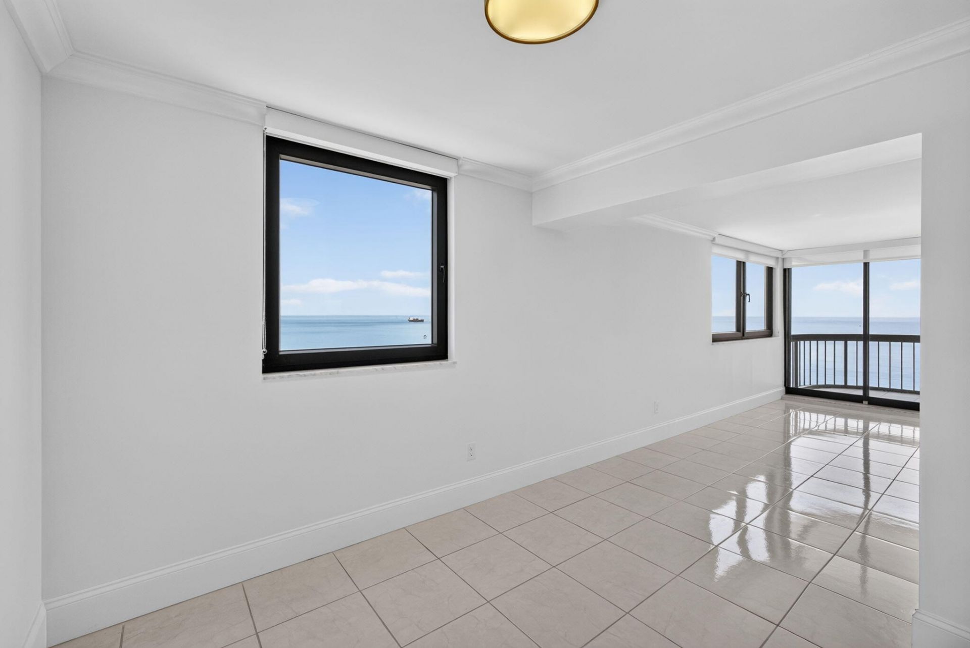 5380 N Ocean Drive, Unit 19F, Singer Island, FL 33404 Photo